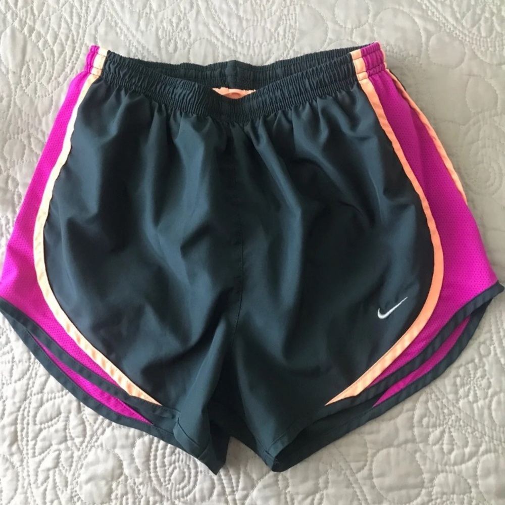 Activewear outfit 💗🧡 - Picture 2 of 11